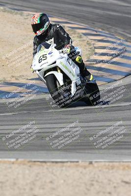 media/Dec-01-2025-Moto Forza (Mon) [[2daa91e15f]]/2-Intermediate Group/Session 2 (Turns 9 and 10)/